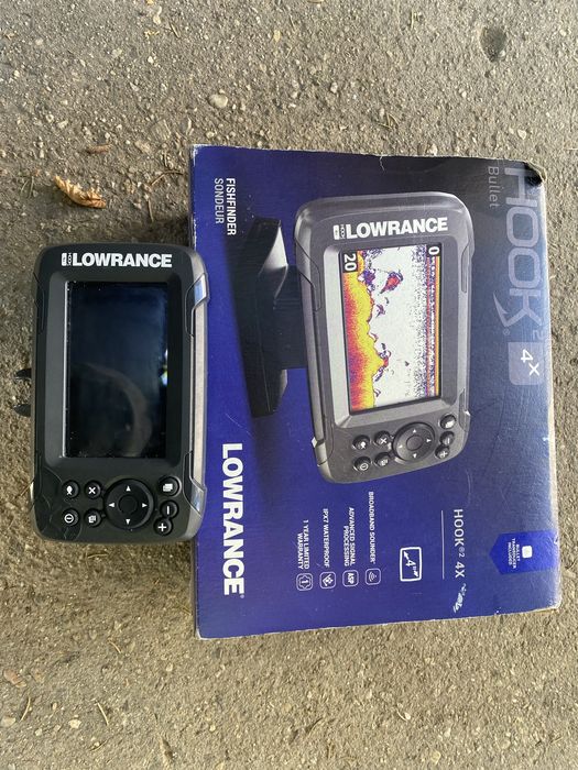 Сонар Lowrance hook