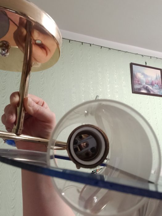 Люстра два плафона