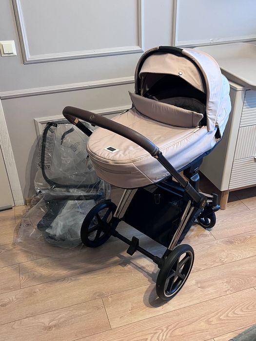 Бебешка количка Cybex Priam с летен и кош за новородено
