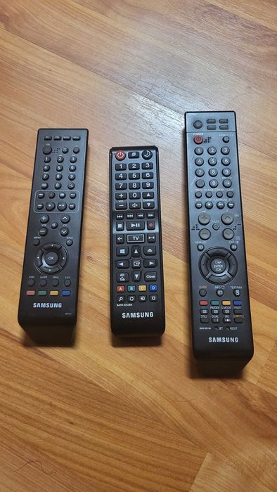 Samsung Telecomanda fuctionala 40 lei buc