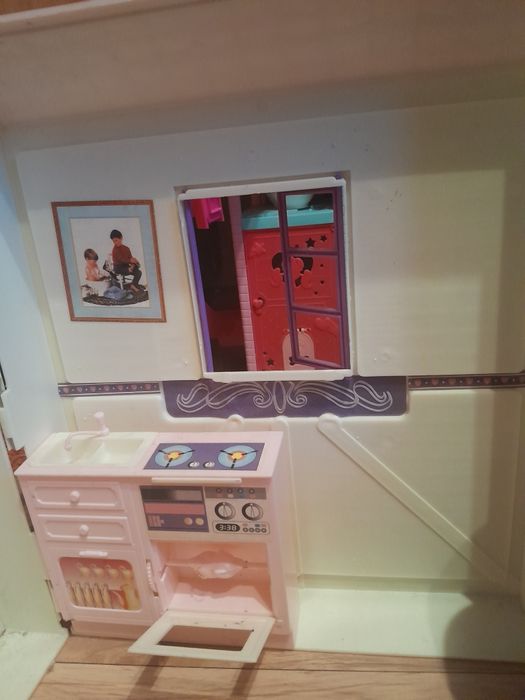 Дом для кукол барби