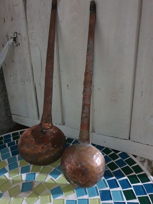 Стари медни черпаци