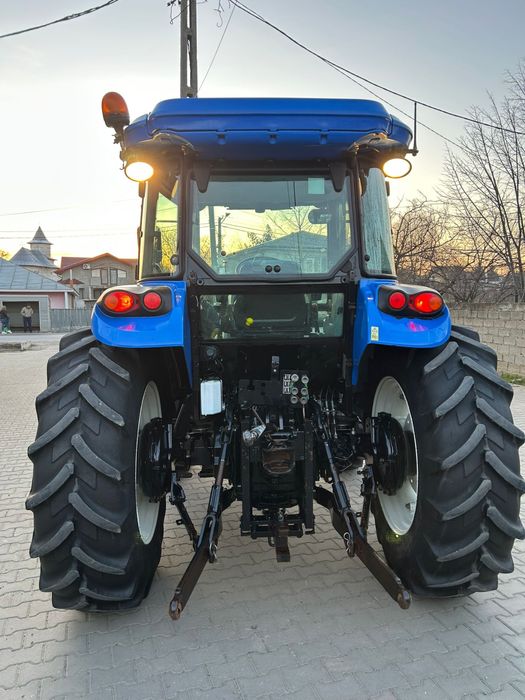 Tractor New Holland