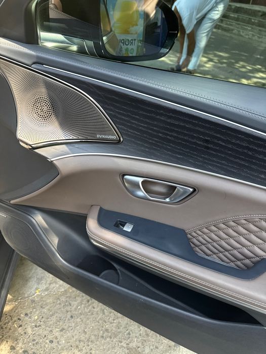 BYD Han dual motor 2023 йил чисто электро
Юргани 62000 км 
0–100 км/со