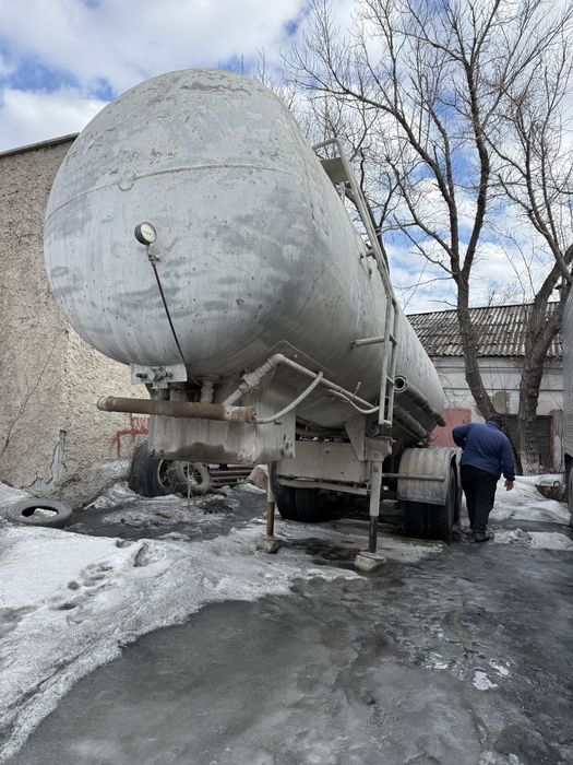 Продам камаз и бочку