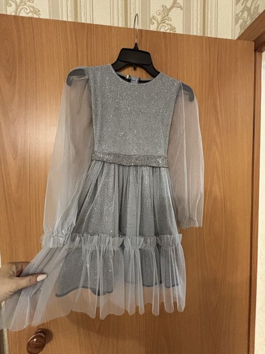 Продам платье для девочки