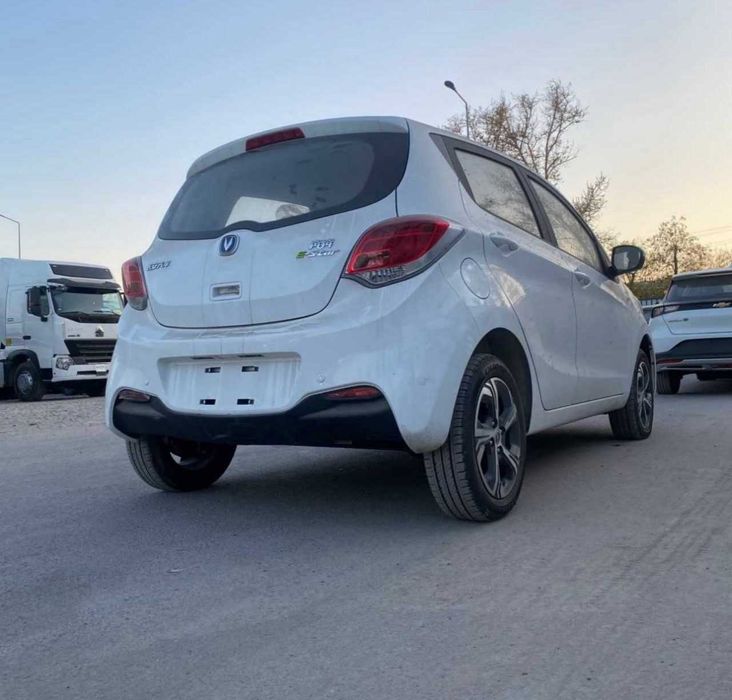 Changan Ben Ben E-Star Full Version