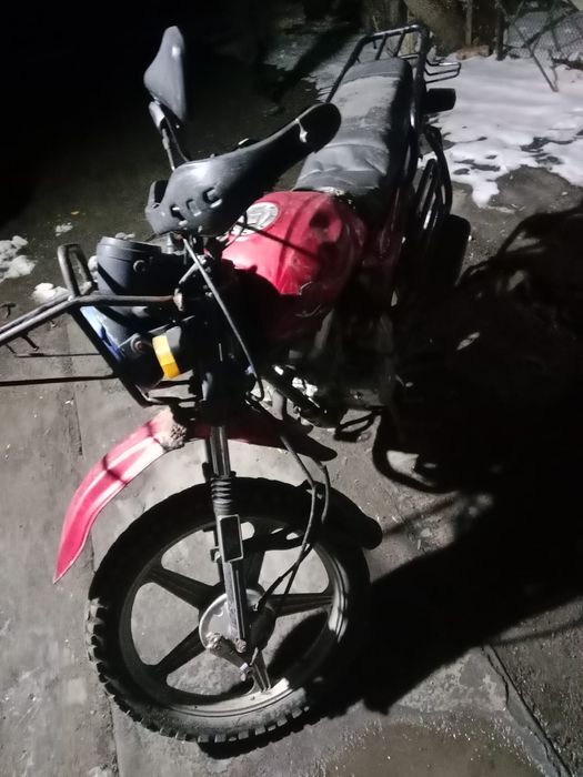 Мотоцикл 200 куб хорошее состояние