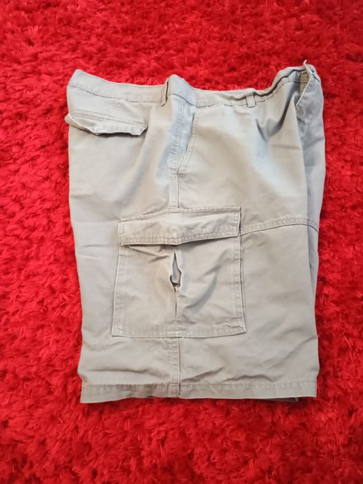 Pantaloni scurti gri 50