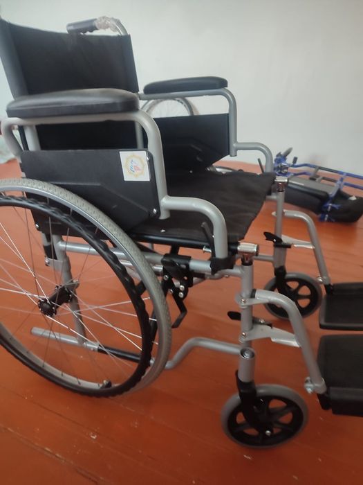 Инвалидная коляска