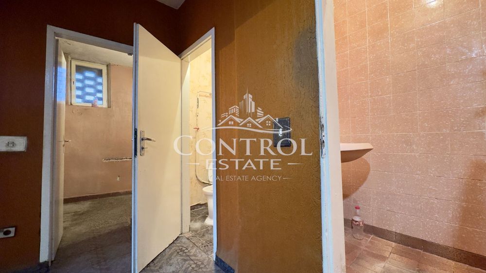 Продава се Тристаен апартамент в Велико Търново, Колю Фичето - 72 кв.м за 815 €/кв.м - Снимка #8