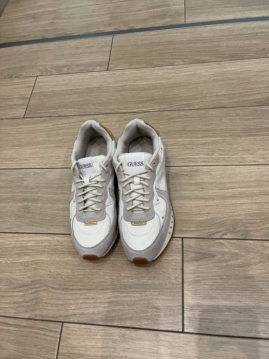 Vand adidasi Guess piele