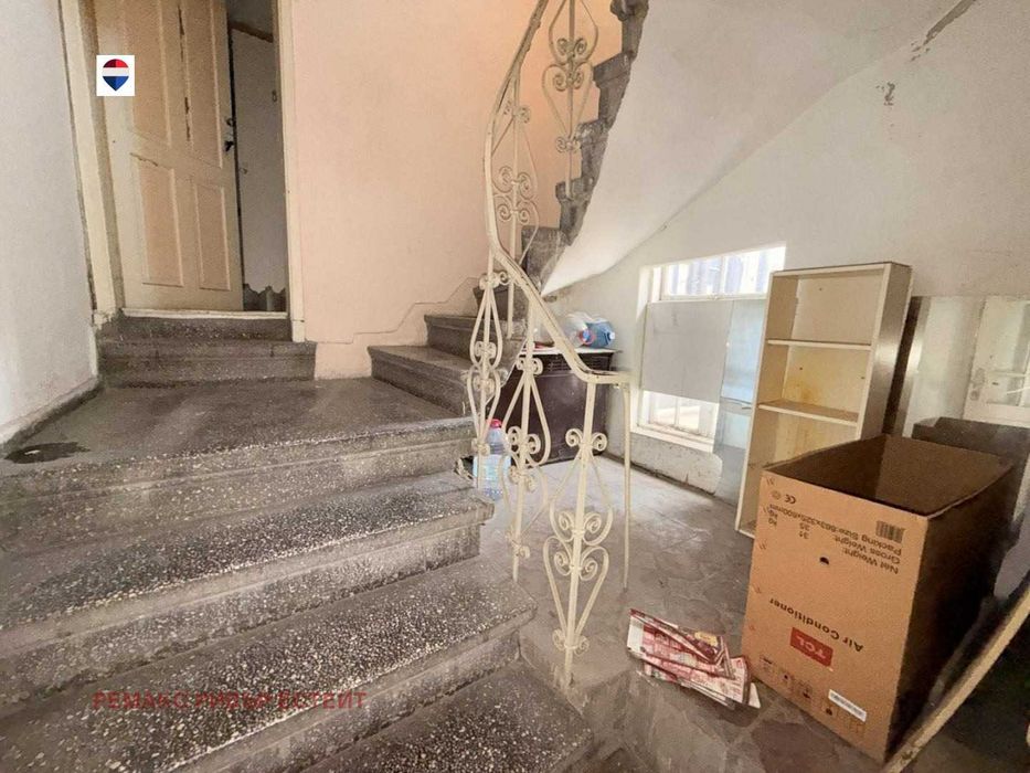 Продава се Етаж от къща в Русе, Център - 77 кв.м за 1338 €/кв.м - Снимка #9