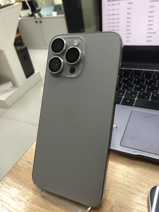 Iphone 15 pro max 256gb (p25)