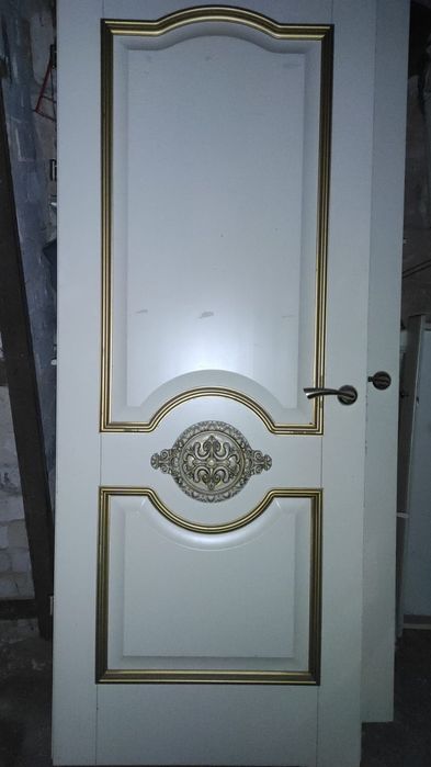 Продам двери межномнатные