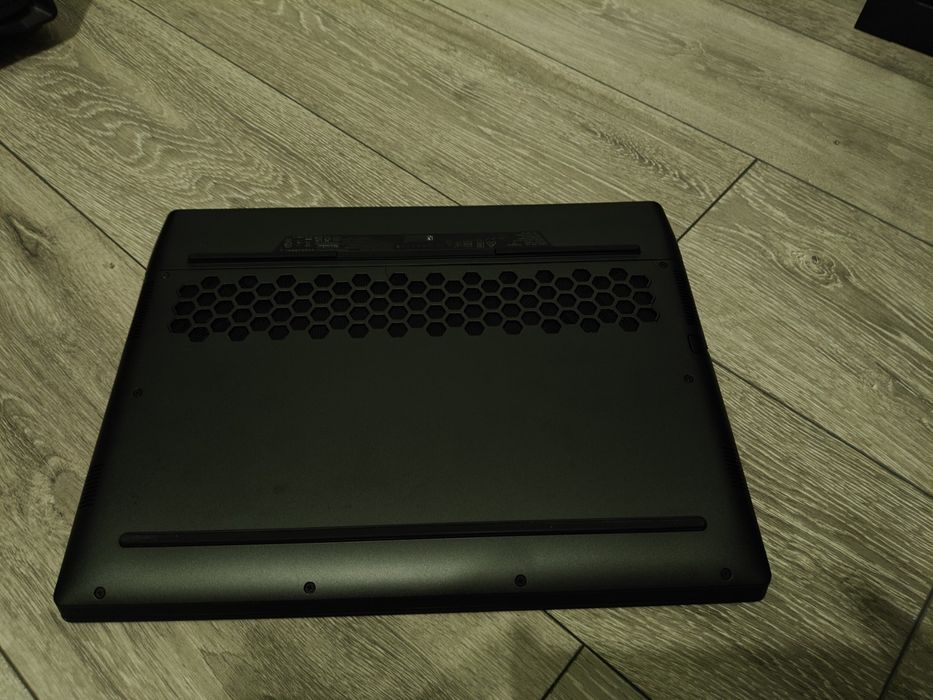 Alienware M15 R7 I7-12700H / RTX 3060 6GB / 16GB / 512GB