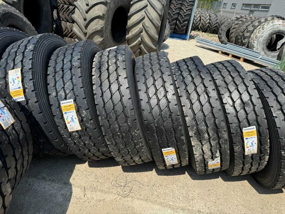 315/80R22.5 pentru camion MERCEDES-BENZ cu garantie directie on/off