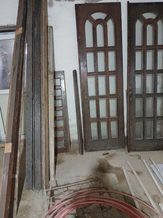 Продаются двери большие