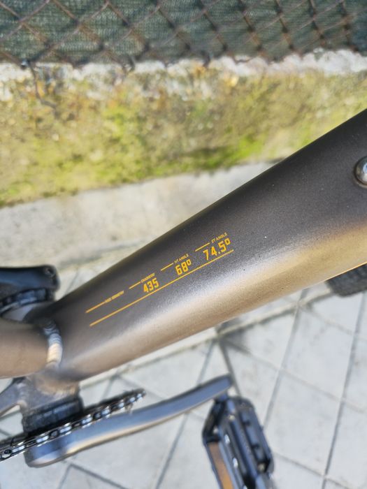 Orbea Alma 29 цола 1x12 Deore Въздушна вилка XCR  на проходни оси L ра