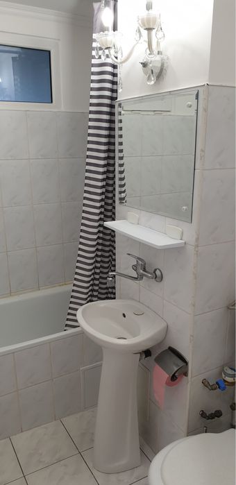 Garsoniera de închiriat