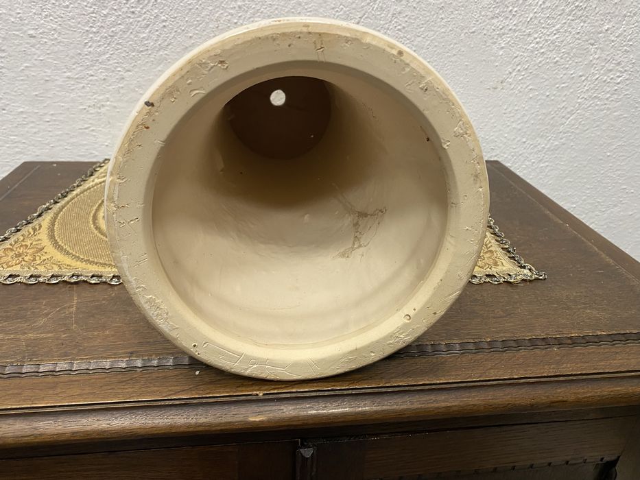 Италианска порцеланова колона поставка са цветя майолика