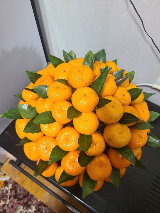 Mandarinli qutilar buketlar savatlar didingizga mos oziga xos