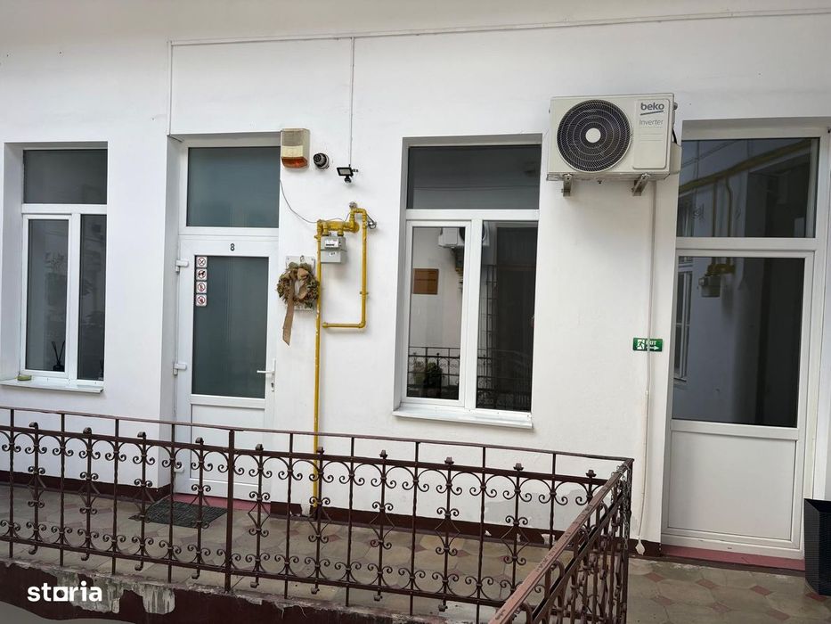 Apt versatil ultracentral 40 mp pivniță 13 mp