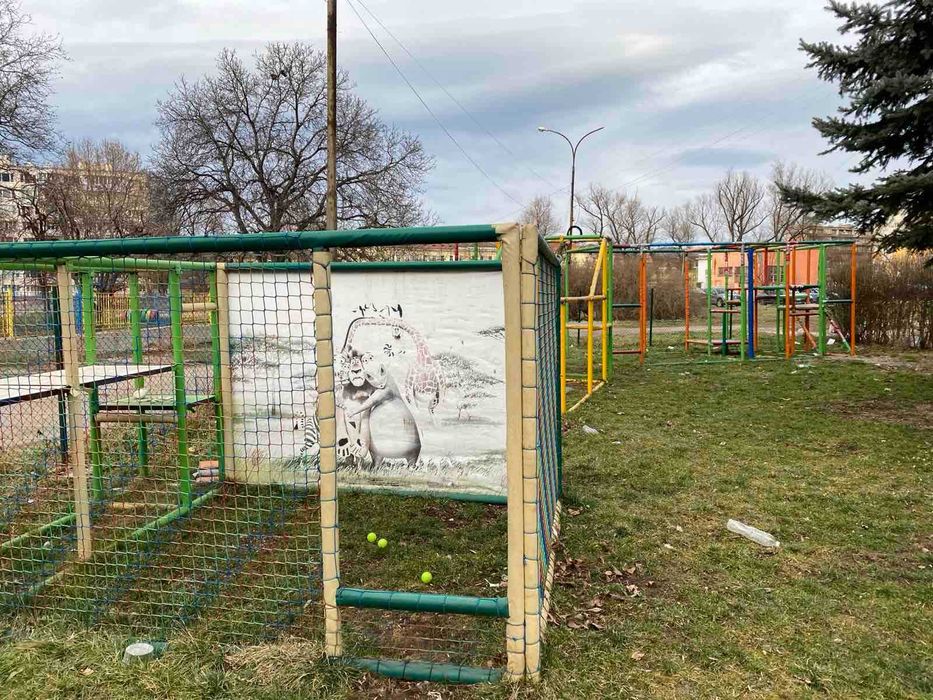 Дава се под наем Заведение в Перник, Хумни дол - 165 кв.м за 1275 € - Снимка #2