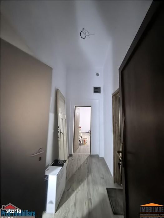Apartament cu 2 camere renovat in zona Iosefin — fotografia 3