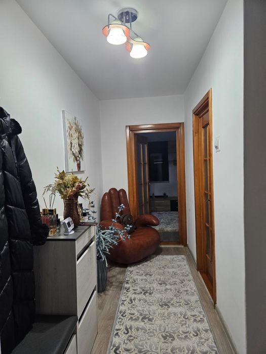 Vand apartament 2 camere Maratei alimentara 28