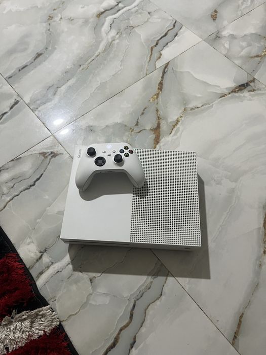 Vand sau schimb xbox one 1t