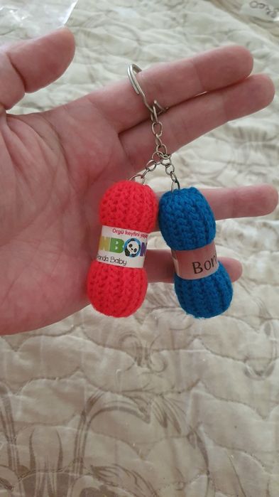 Брелок ,,Клубочки"