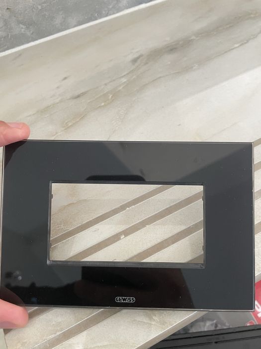 Ornament sticla Gewiss Lux ICE 3 si 4 Module Negru