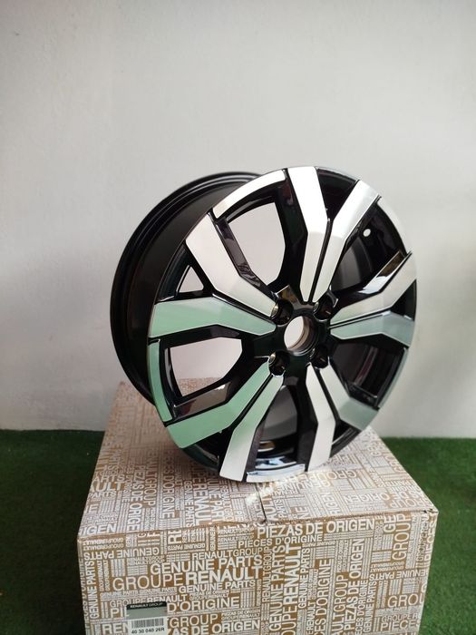 Vând set Jante NOI Originale R 16 Logan