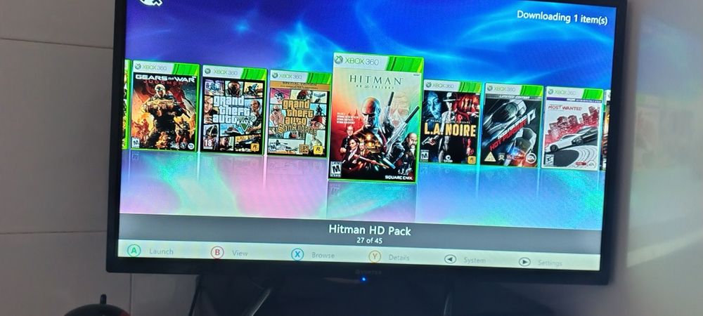 Vând 2 xboxuri 360