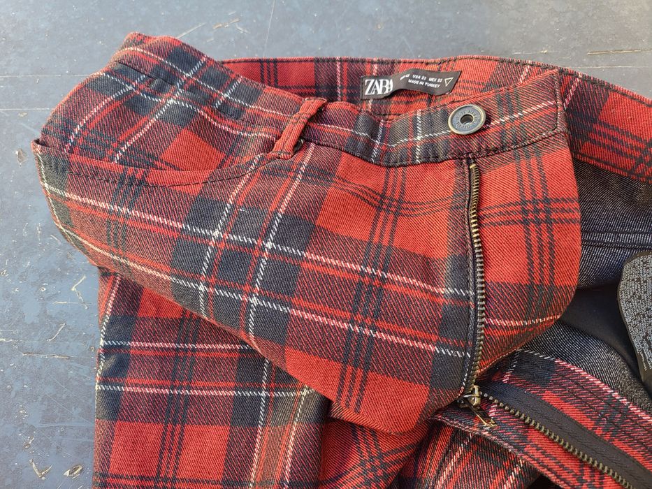 Pantaloni Zara M32 Red carouri rosu negru