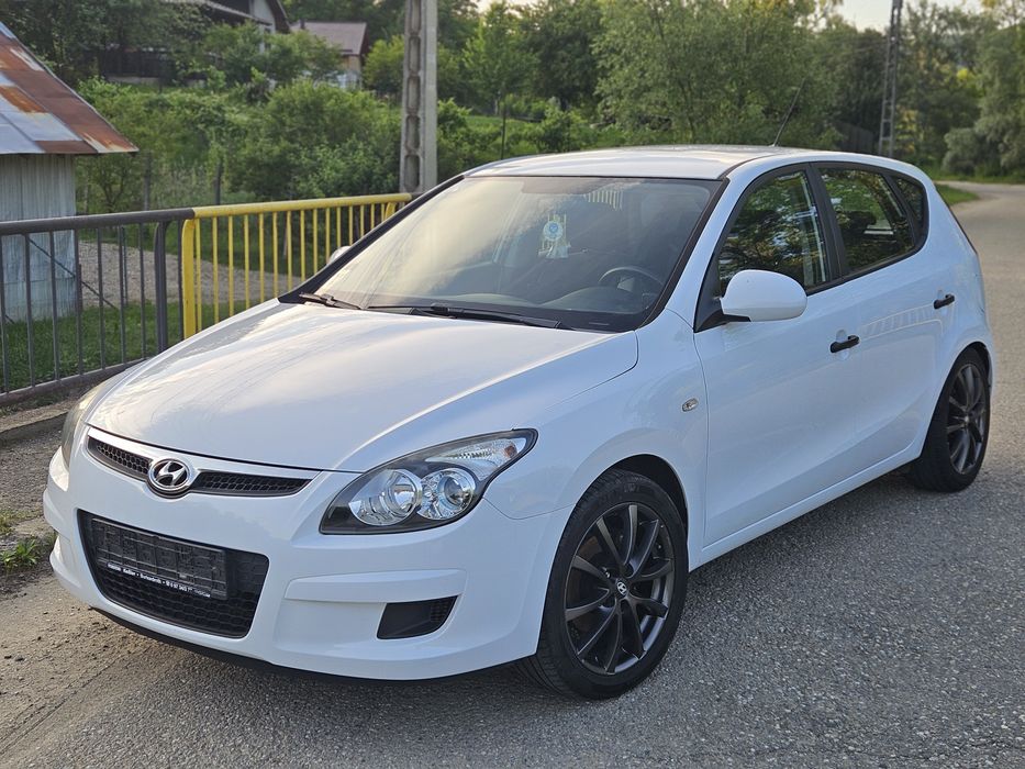 HYUNDAI i30 2009 — imagine 2