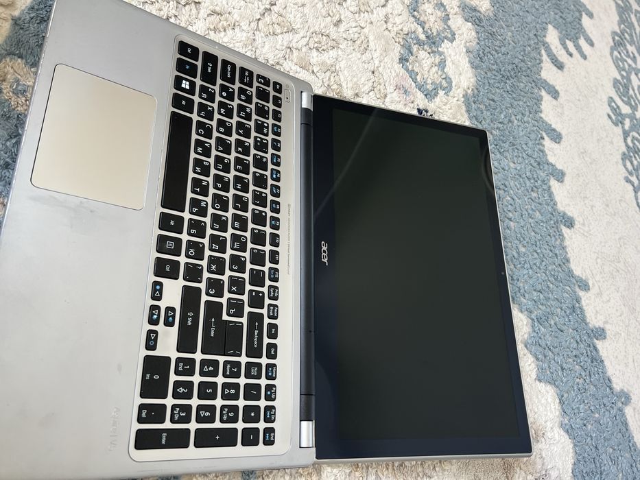 Продам ноутбук. В хорошем состояние