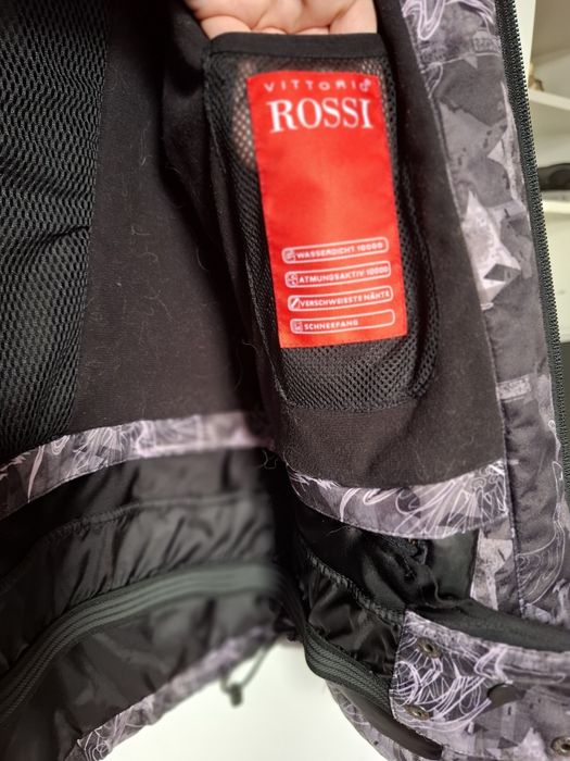 Geaca potrivita pentru drumetie