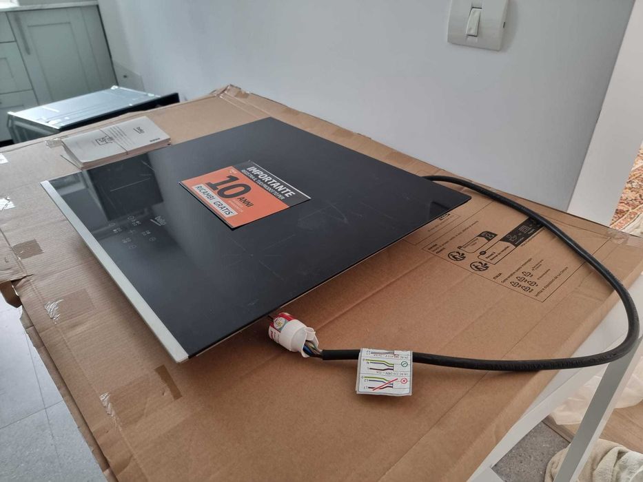 Vând plită electrică cu inducție Beko nouă, nefolosită în Timișoara