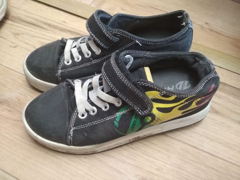 Хорошие Кеды с роликами