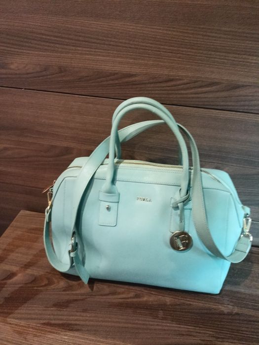 Оригинални чанти Furla, Love Moschino, Valentino