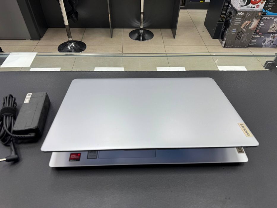 Noutbuk Lenovo ideapad