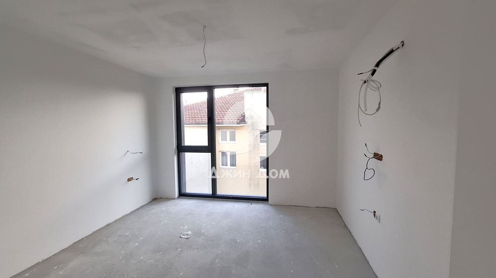 Продава се Тристаен апартамент в Несебър - 107 кв.м за 2851 €/кв.м - Снимка #2