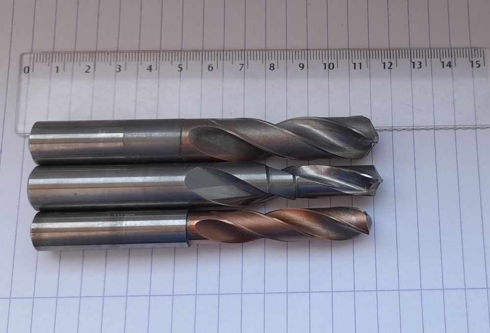 Burghie profesionale din carbura Walter Titex Extreme pentru metal de 14mm si 10.5 mm si burghiu metal Guehring 14 mm