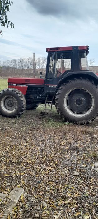 Vând bloc motor CASE INTERNATIONAL 956 XL