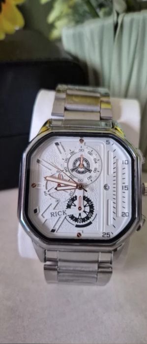 Часы мужские новый