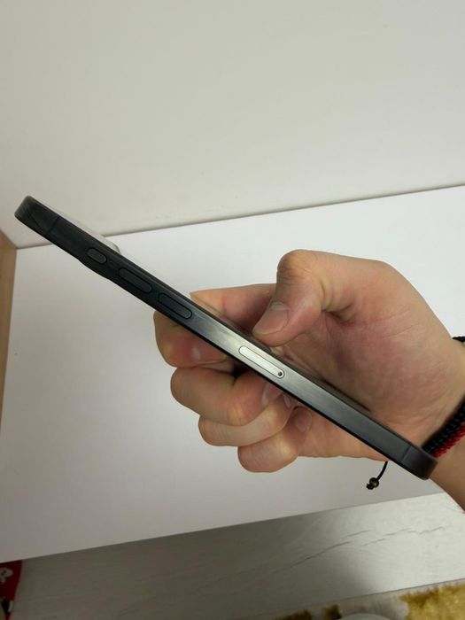 Vand iphone 15 pro max 256gb