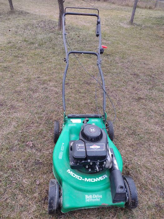 Masina der tuns  cu tractiune briggs&stratton - roti pline