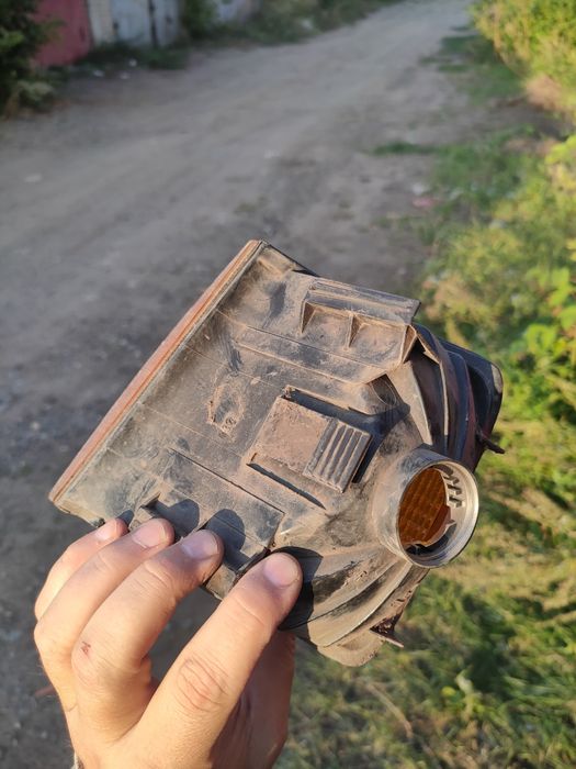 Поворотник VW Passat  B3 правый